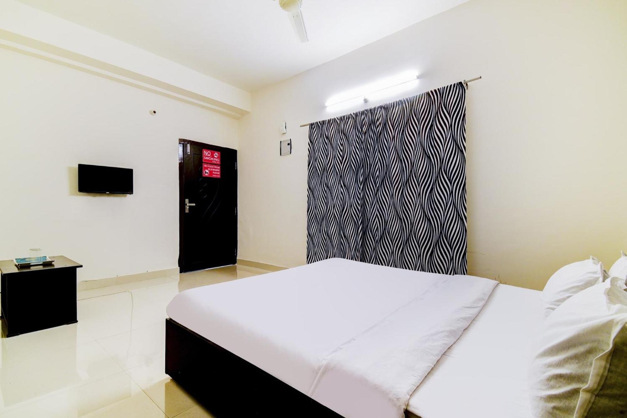 Hotel O Home Cozy Home Гувахати Экстерьер фото