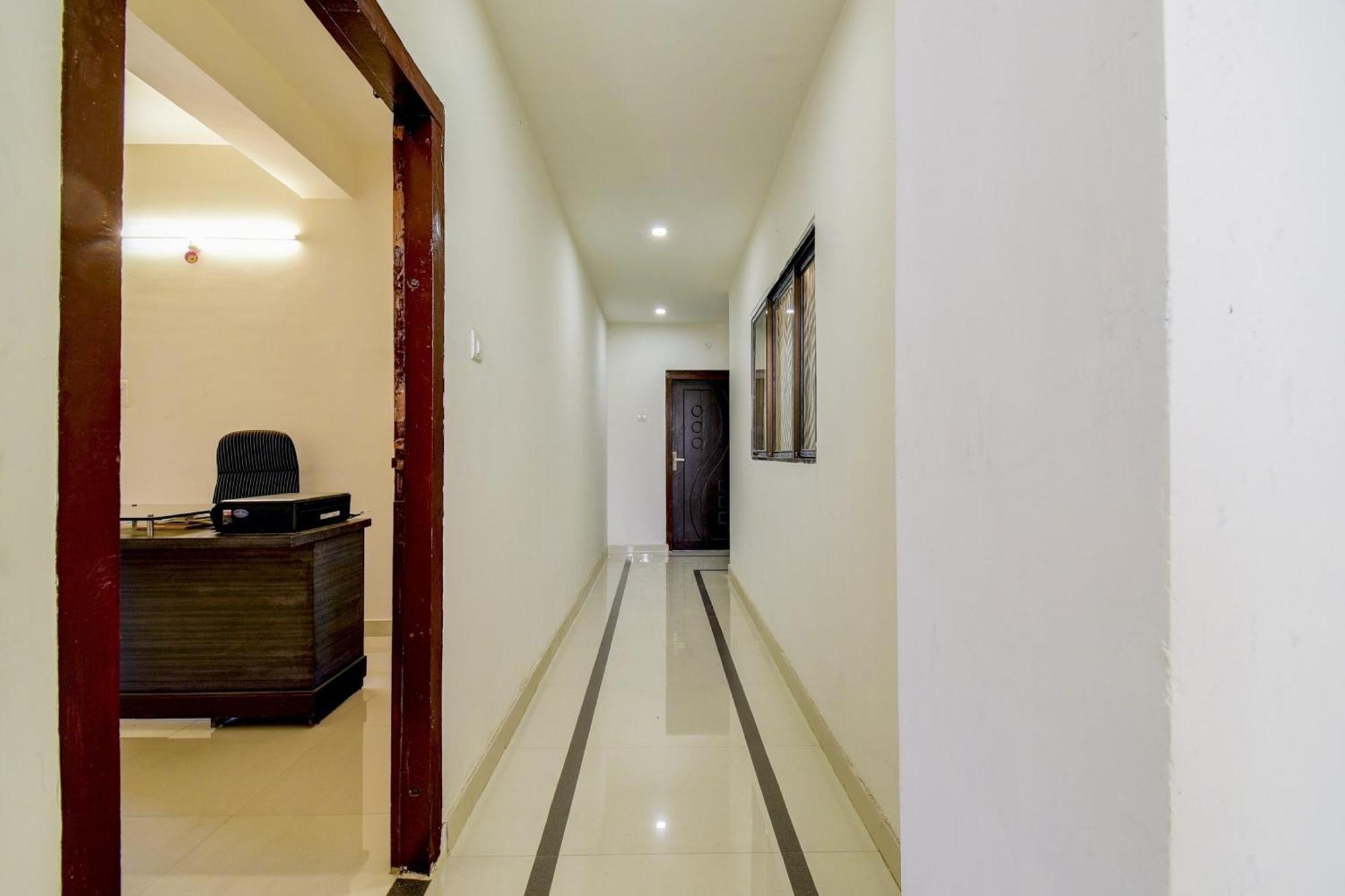 Hotel O Home Cozy Home Гувахати Экстерьер фото
